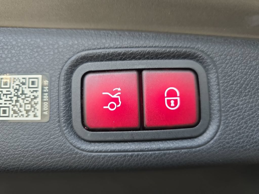 Certified 2023 Mercedes-Benz E 350 4MATIC Sedan image 15