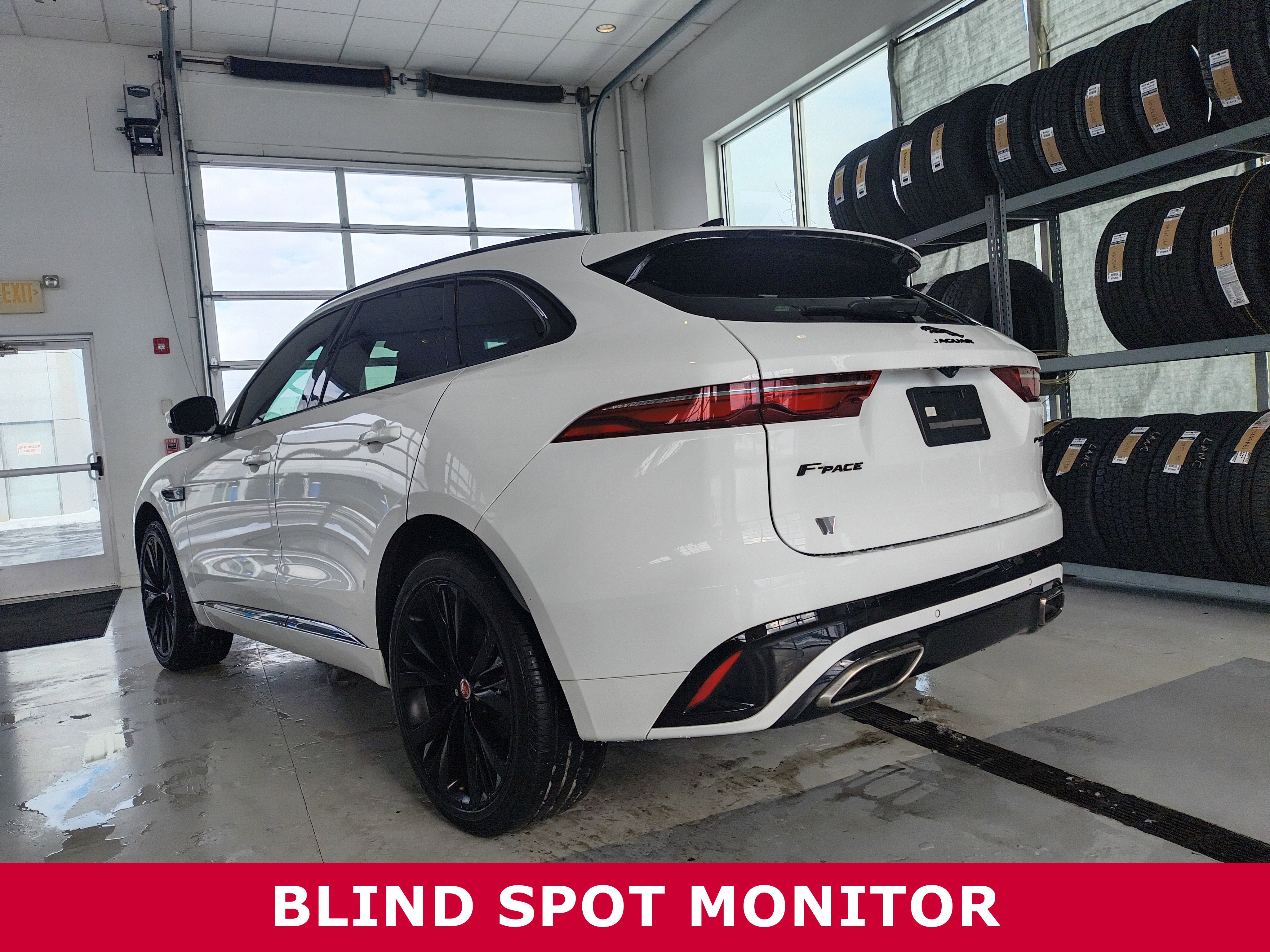 Used 2023 Jaguar F-PACE R-Dynamic S image 3