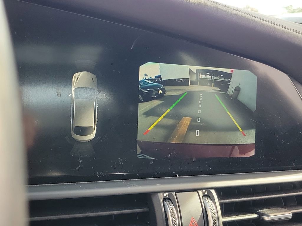 Used 2019 Alfa Romeo Giulia Ti w/ Quick Order Package 22Z Lusso image 28