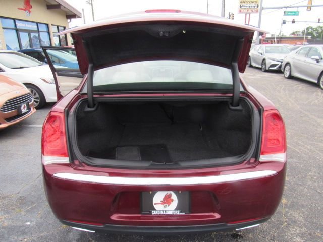 Used 2019 Chrysler 300 Touring L w/ Quick Order Package 22F image 45