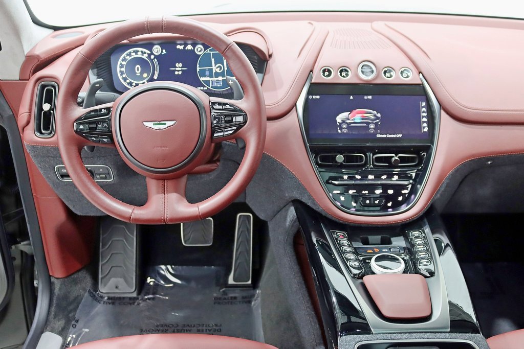 Used 2021 Aston Martin DBX image 14