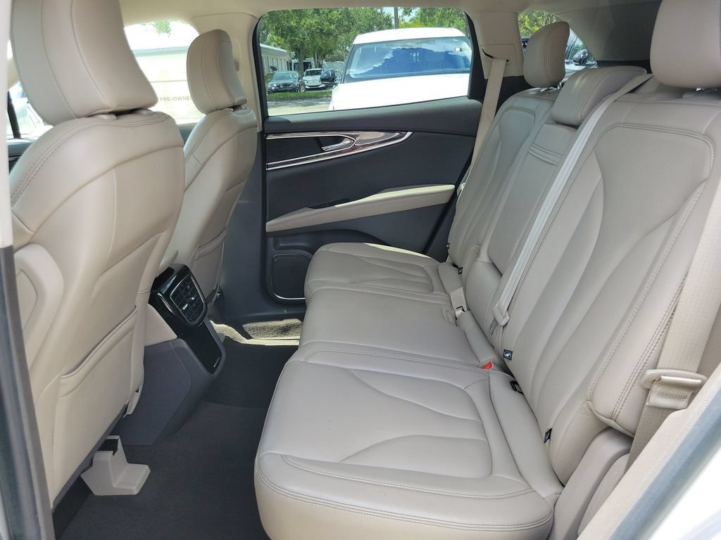 Certified 2022 Lincoln Nautilus FWD w/ Premium Package image 8