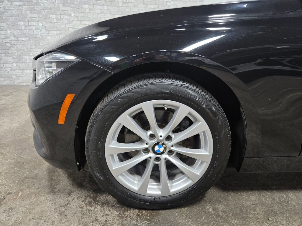 Used 2018 BMW 320i xDrive Sedan w/ Convenience Package image 54