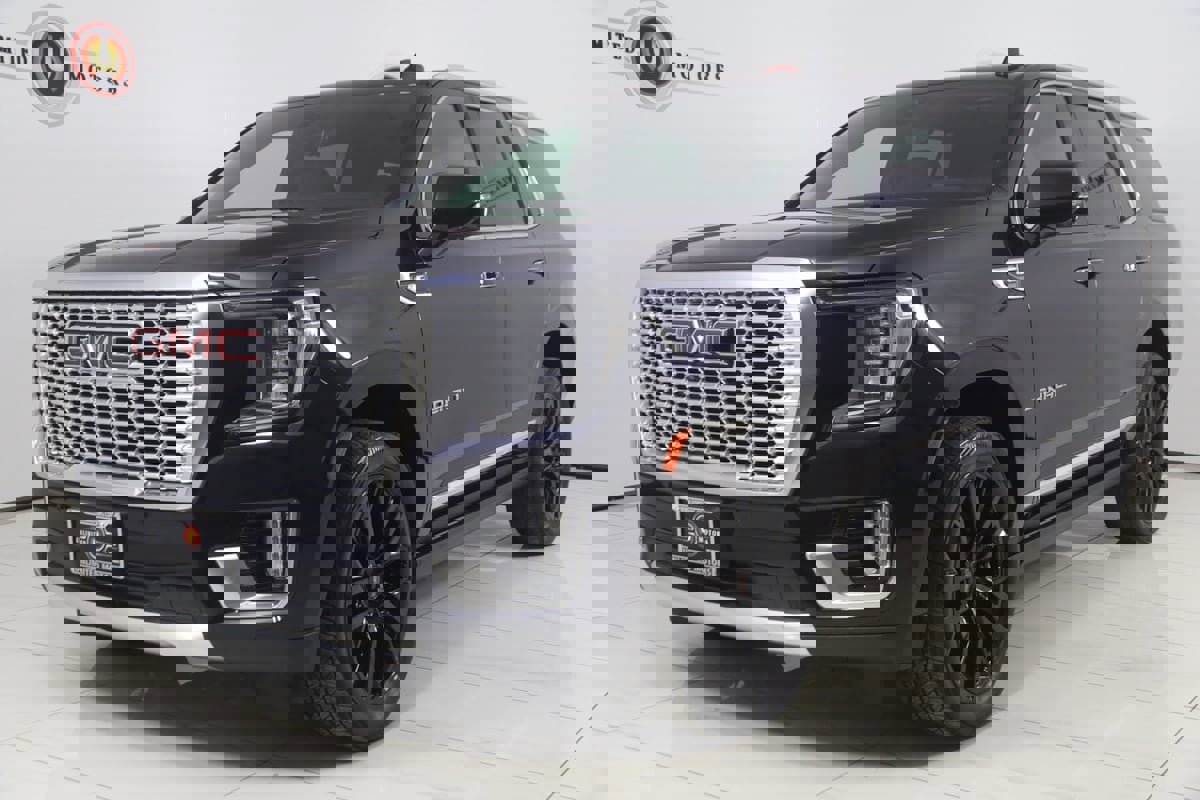 Used 2021 GMC Yukon Denali w/ Denali Premium Package image 5
