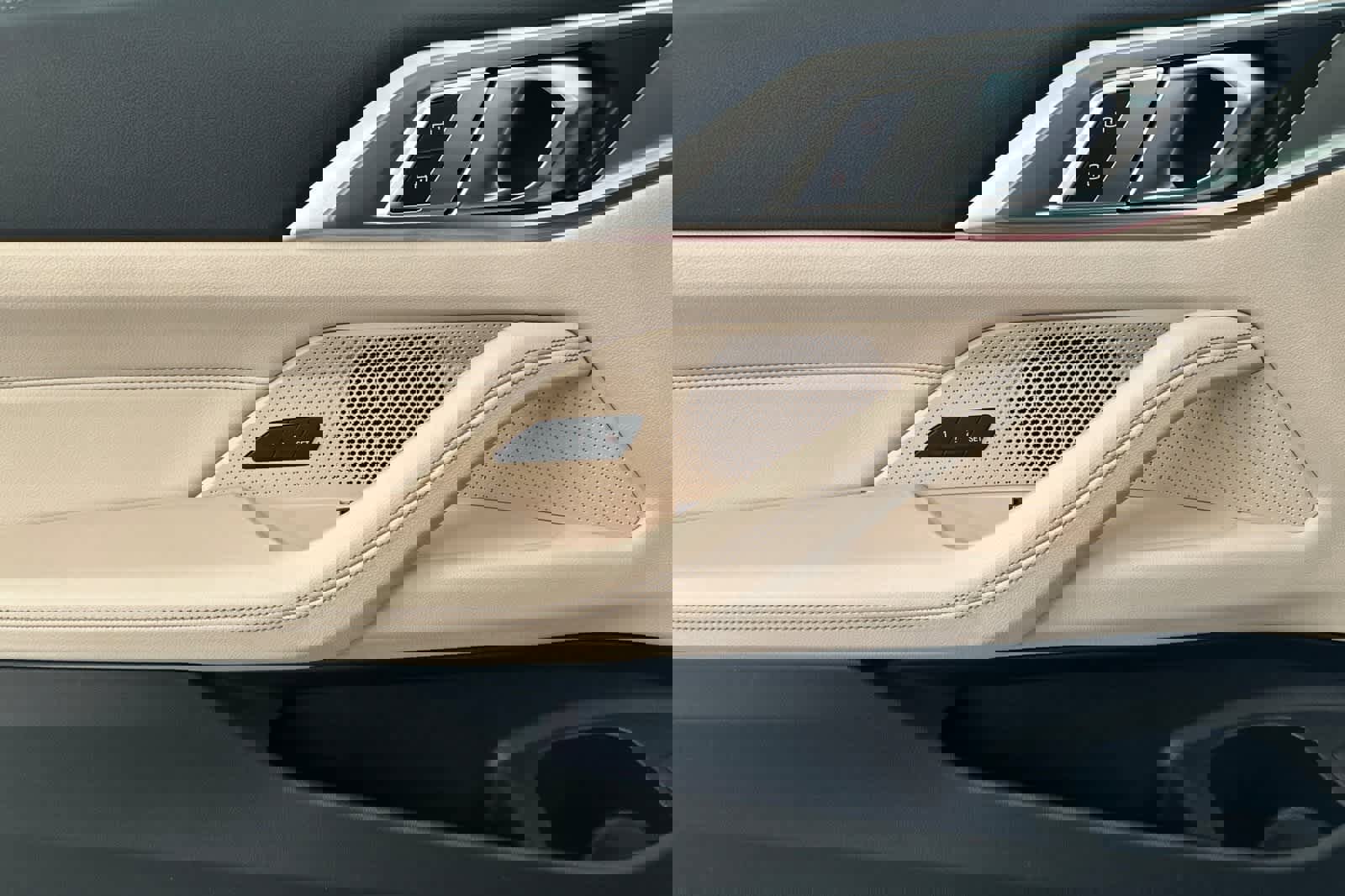 Used 2021 BMW 440i xDrive Coupe w/ Premium Package image 12