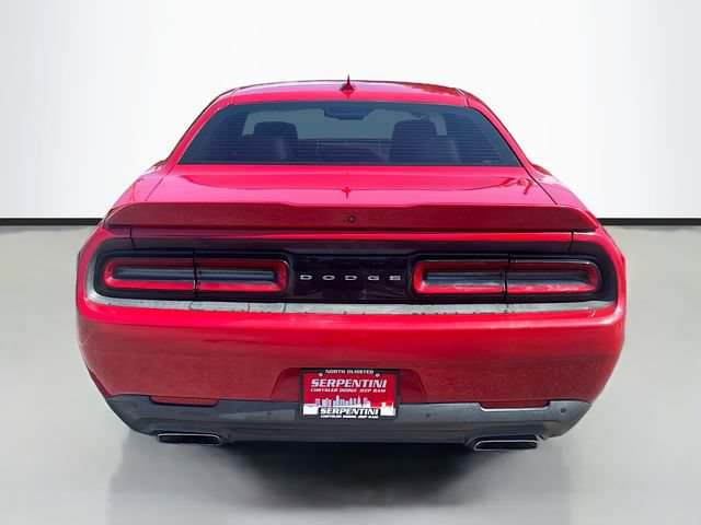 Used 2015 Dodge Challenger R/T Plus RWD image 7