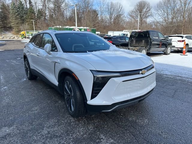 Used 2024 Chevrolet Blazer EV LT image 7