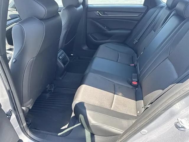Used 2022 Honda Accord Sport image 14