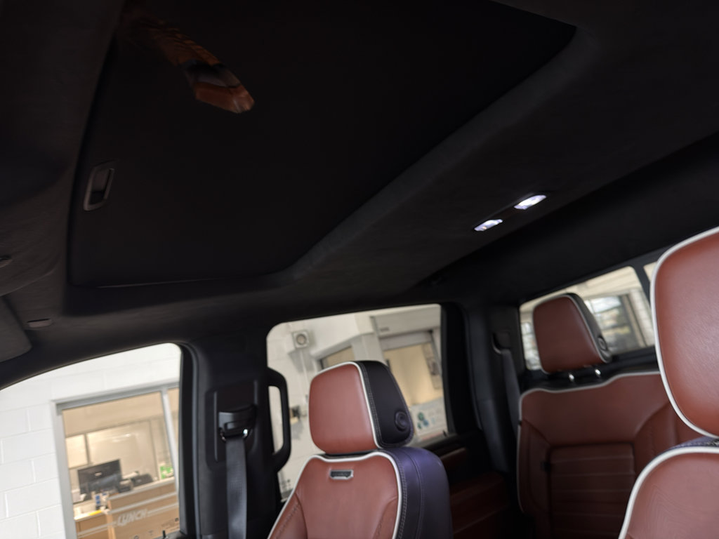 Used 2024 GMC Sierra 2500 Denali Ultimate w/ Max Trailering Package image 10