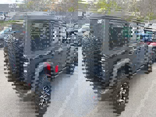 Used 2022 Jeep Wrangler Unlimited Rubicon AWD/4WD image 5