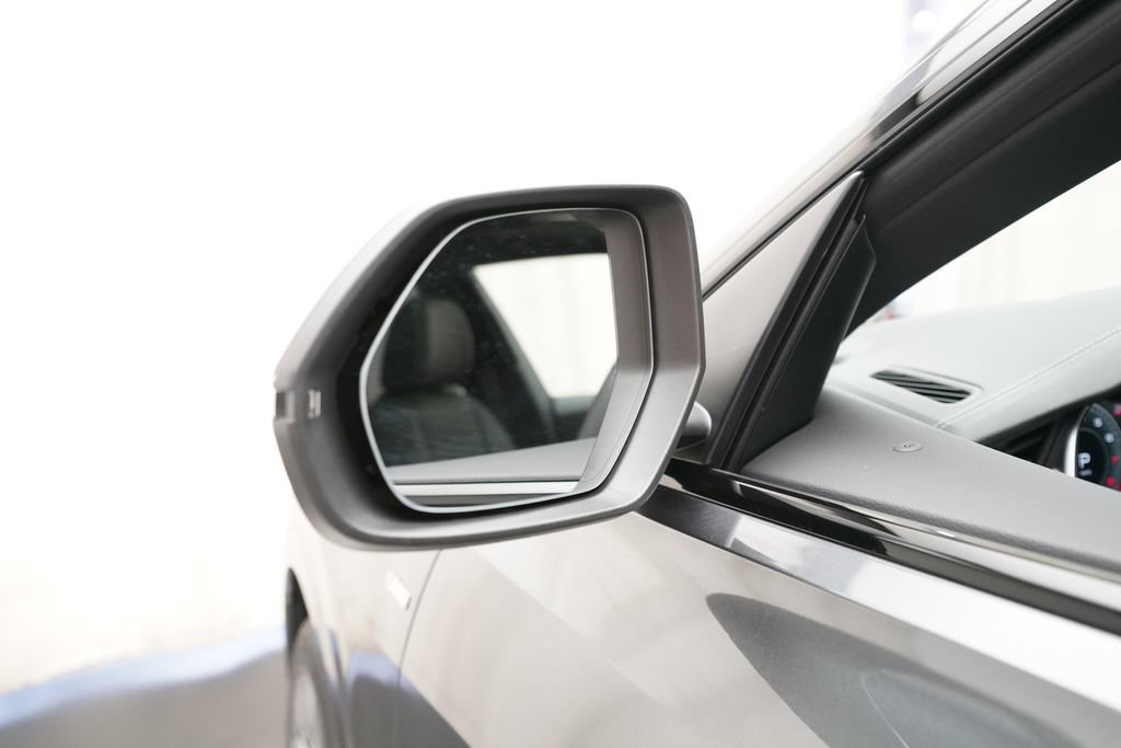 New 2026 Audi Q8 Premium Plus image 25