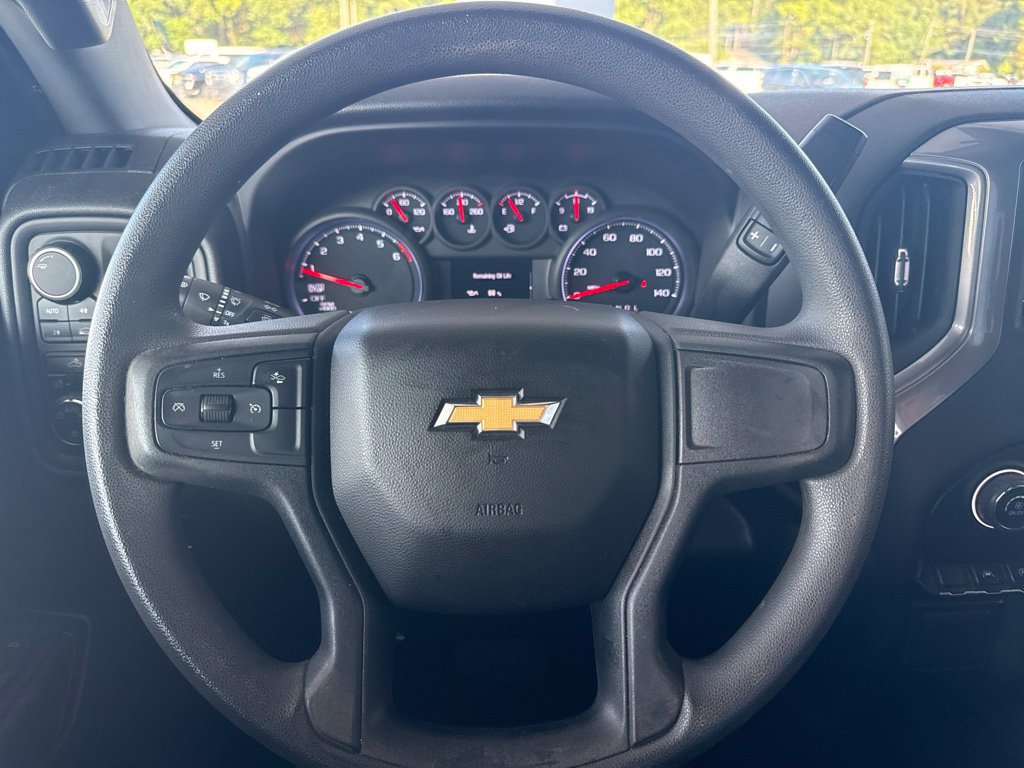 Used 2022 Chevrolet Silverado 1500 Custom AWD/4WD image 30