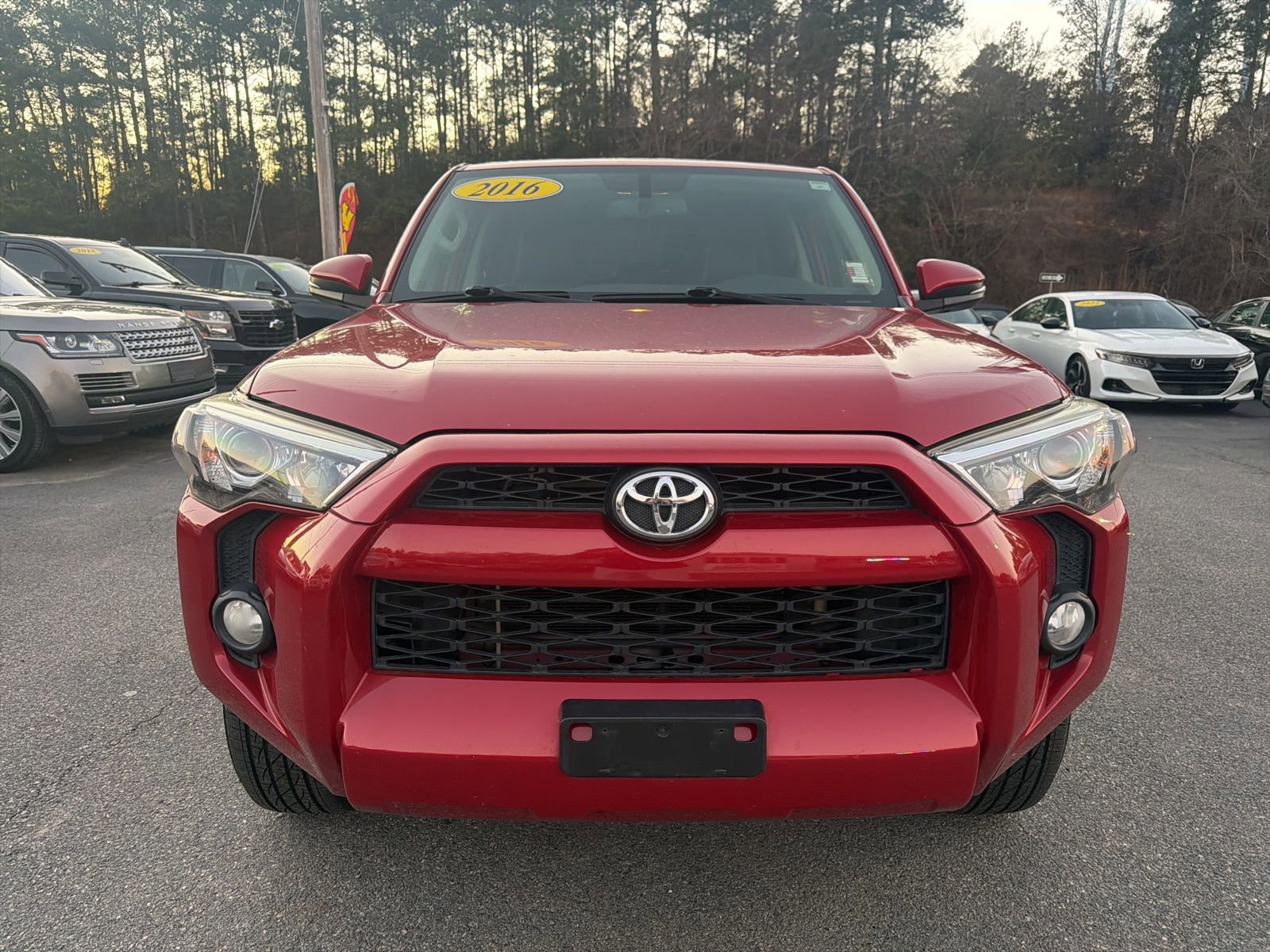 Used 2016 Toyota 4Runner SR5 Premium image 2