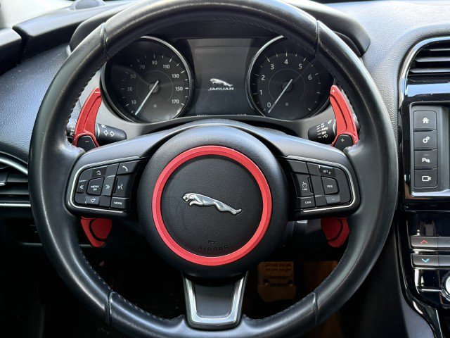 Used 2017 Jaguar XE Premium image 23