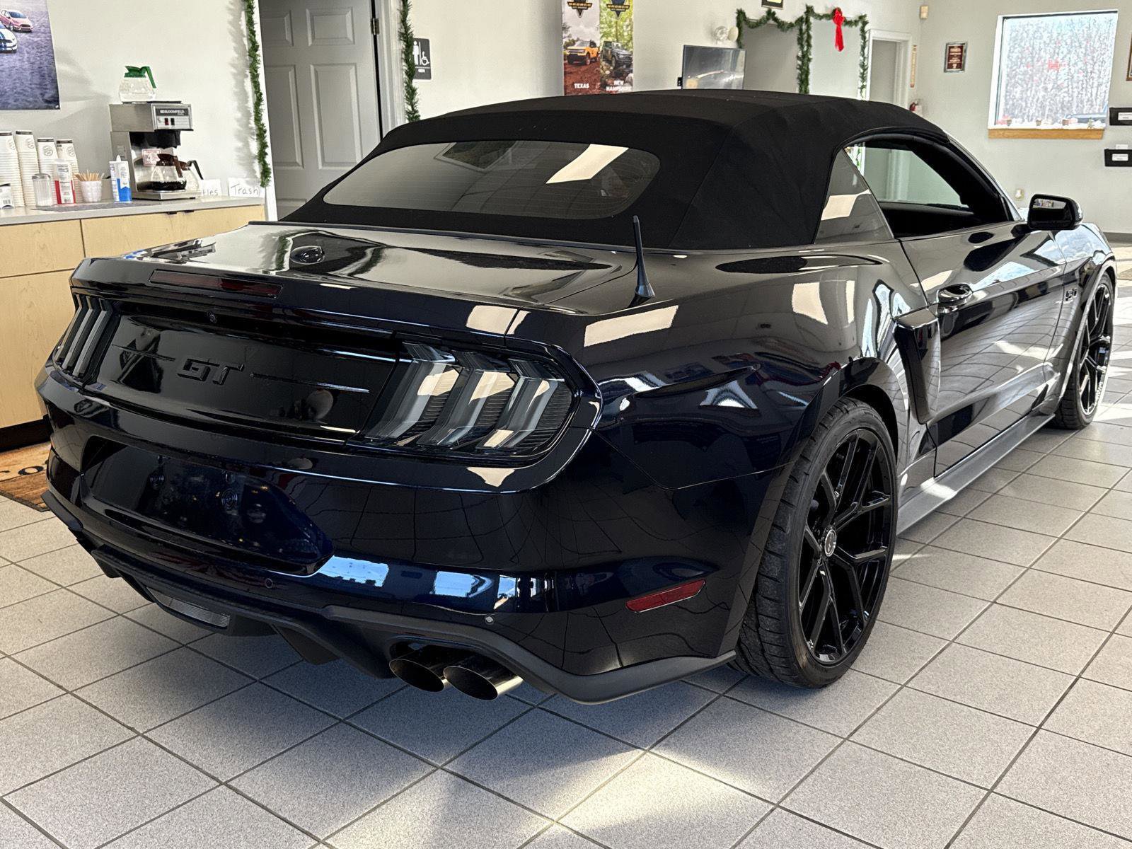 Used 2021 Ford Mustang GT Premium w/ GT Performance Package image 5