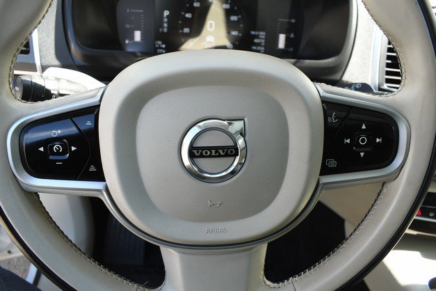 Used 2019 Volvo XC90 T5 Momentum image 31