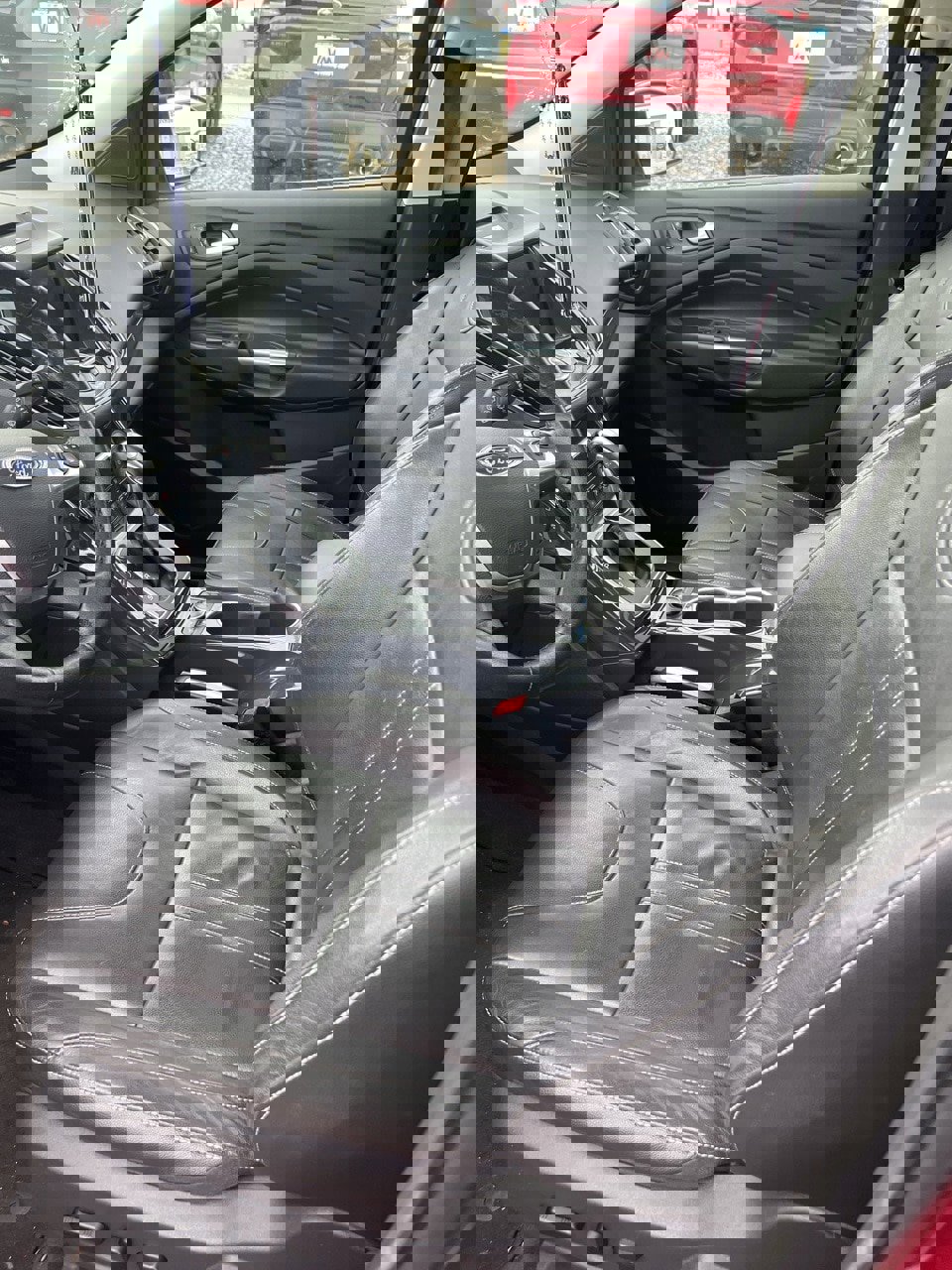 Used 2013 Ford Escape Titanium w/ Parking Technology Pkg image 4