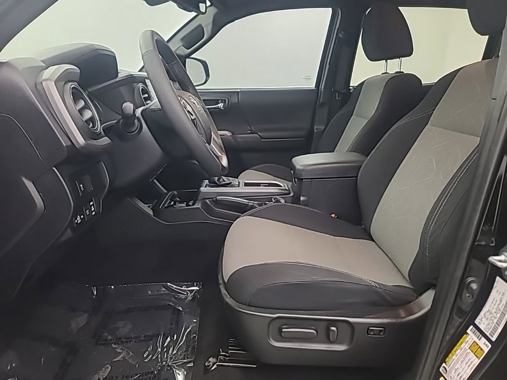 Used 2022 Toyota Tacoma TRD Sport image 26