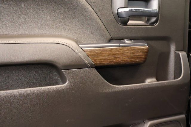 Used 2017 GMC Sierra 2500 Denali w/ Duramax Plus Package image 30