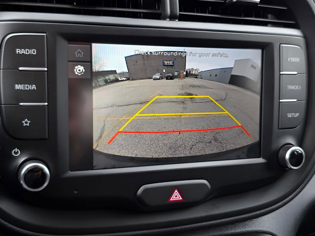 Used 2025 Kia Soul LX FWD image 28