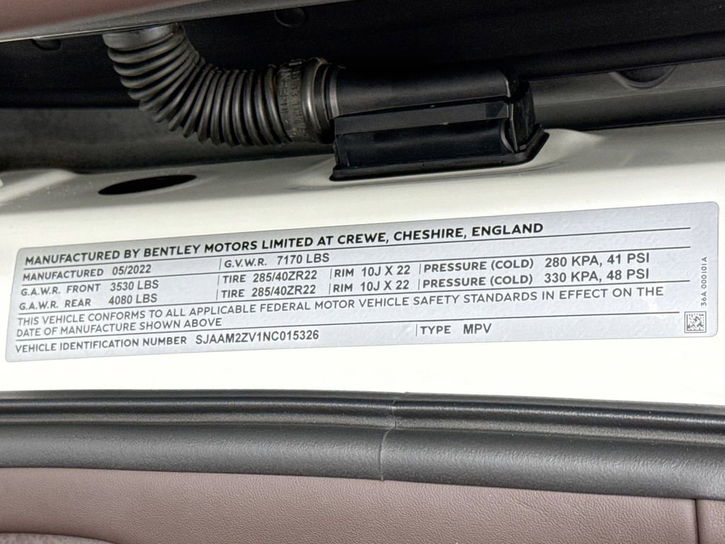 Used 2022 Bentley Bentayga image 34