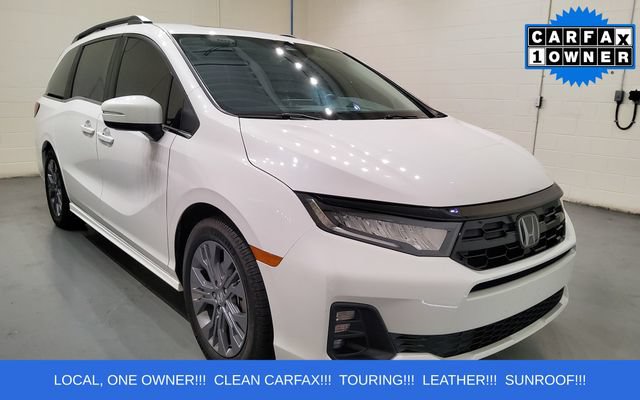Used 2025 Honda Odyssey Touring image 2
