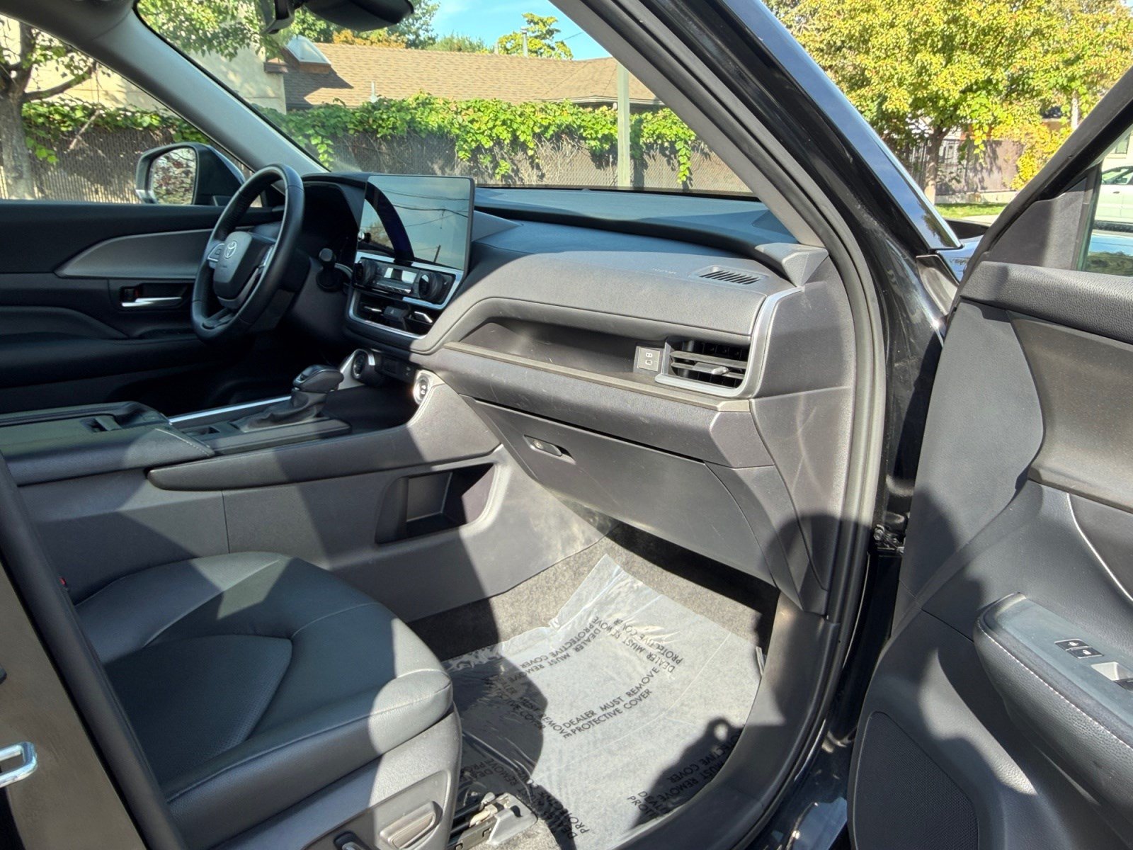 Certified 2025 Toyota Grand Highlander AWD image 28