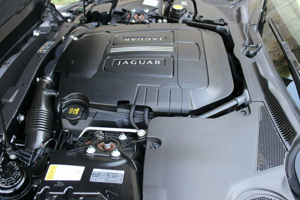 Used 2013 Jaguar XK Touring RWD image 28