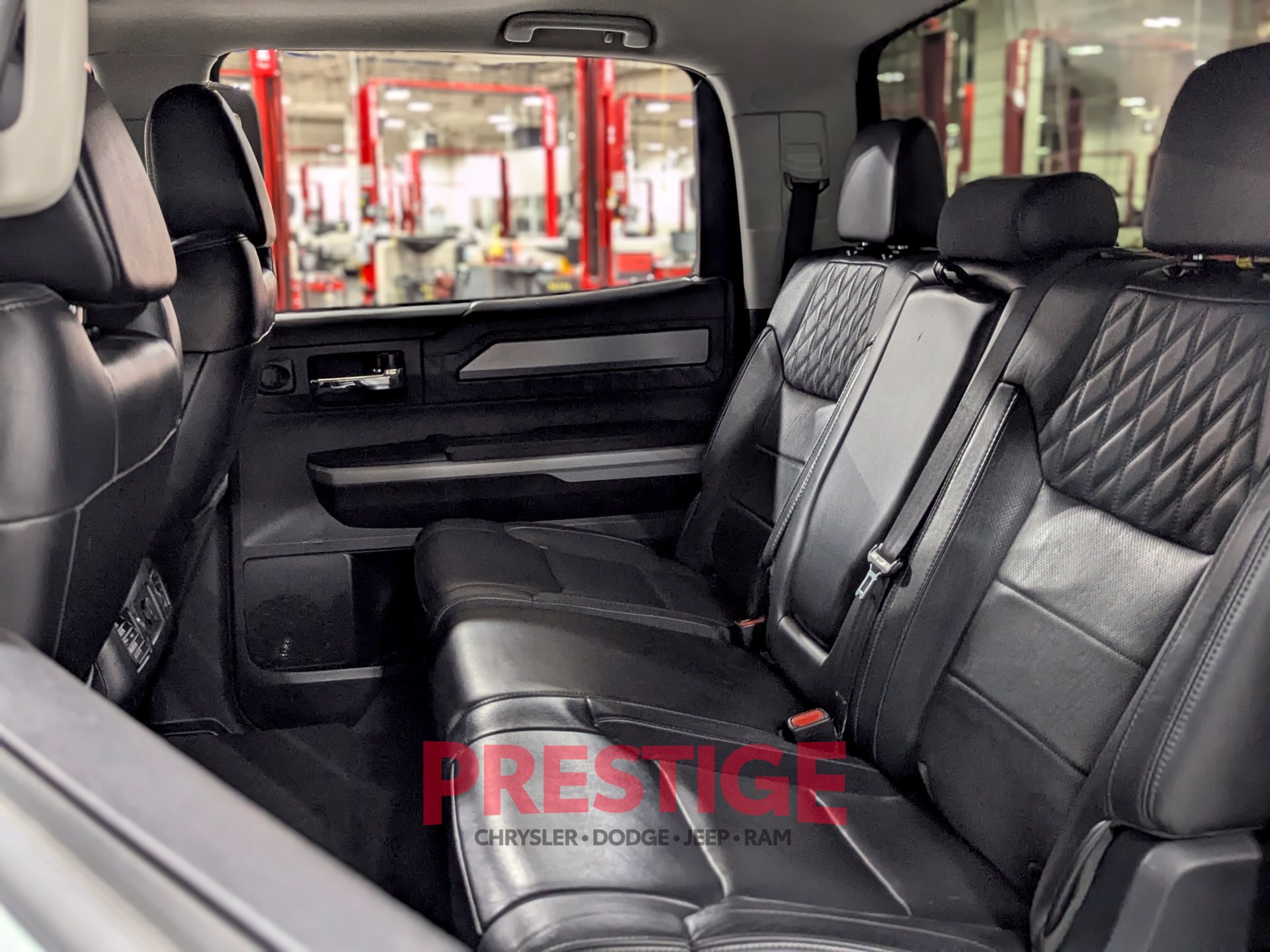 Used 2018 Toyota Tundra Platinum AWD/4WD image 32