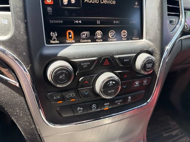 Used 2017 Jeep Grand Cherokee Trailhawk AWD/4WD image 11
