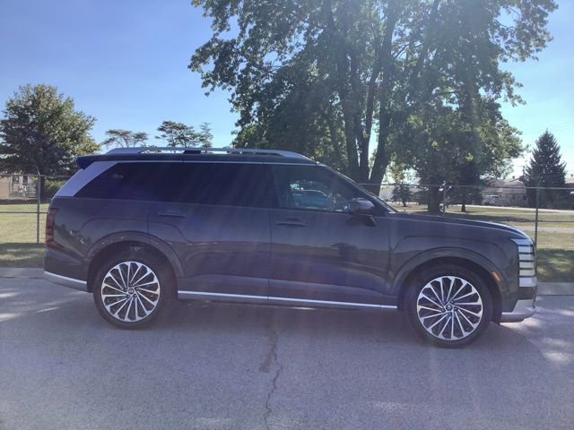 Used 2026 Hyundai Palisade Calligraphy image 4