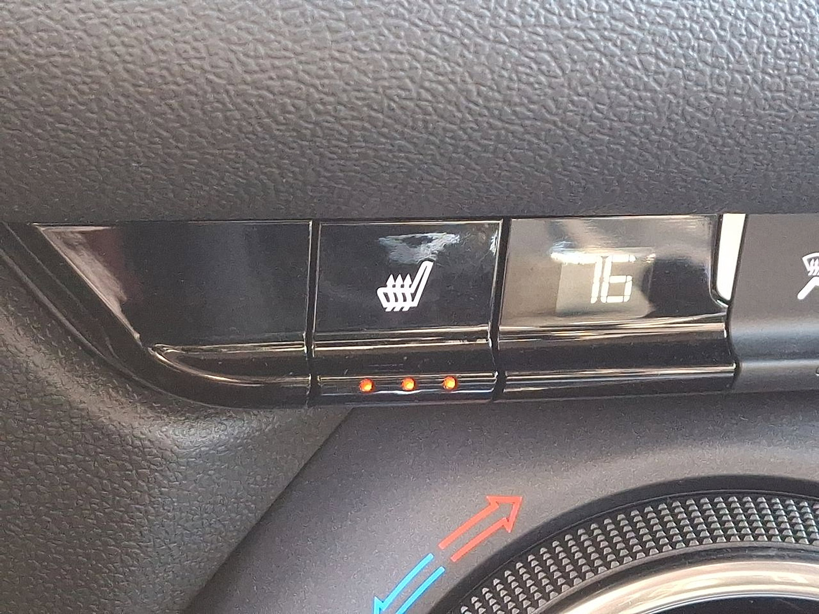 Certified 2024 Chevrolet Blazer LT w/ Convenience Package image 19