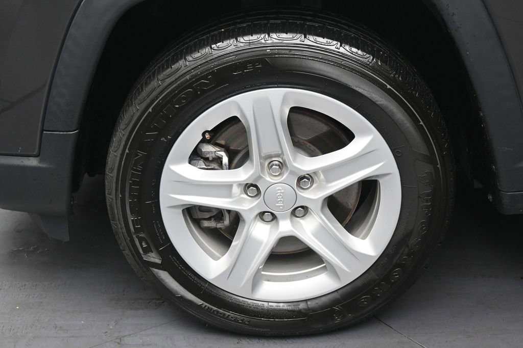 Used 2023 Jeep Compass Sport AWD/4WD image 35