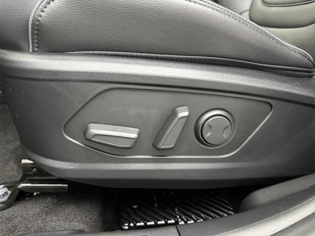 New 2026 Hyundai Santa Cruz Limited image 10