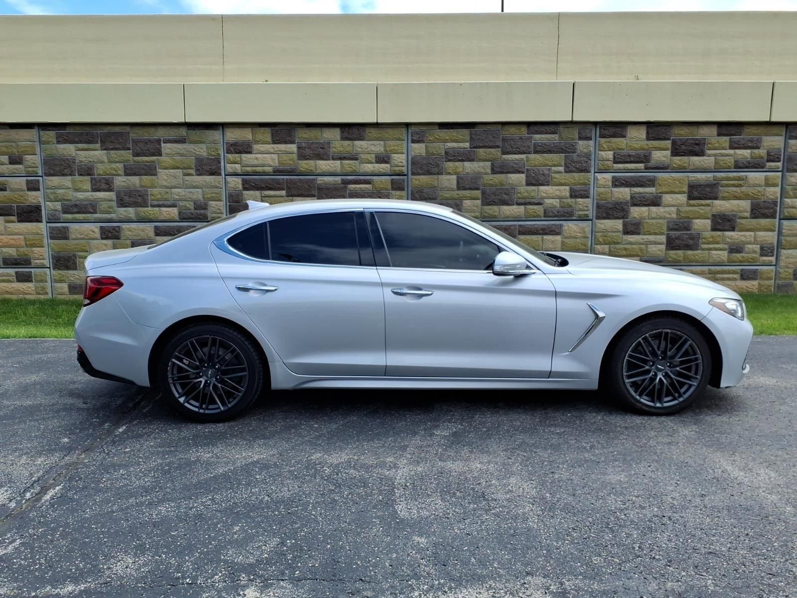 Used 2019 Genesis G70 2.0T Advanced RWD image 12