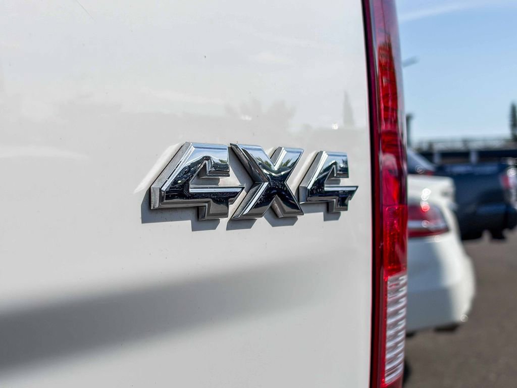 Used 2022 RAM 1500 Classic SLT w/ Electronics Group AWD/4WD image 11