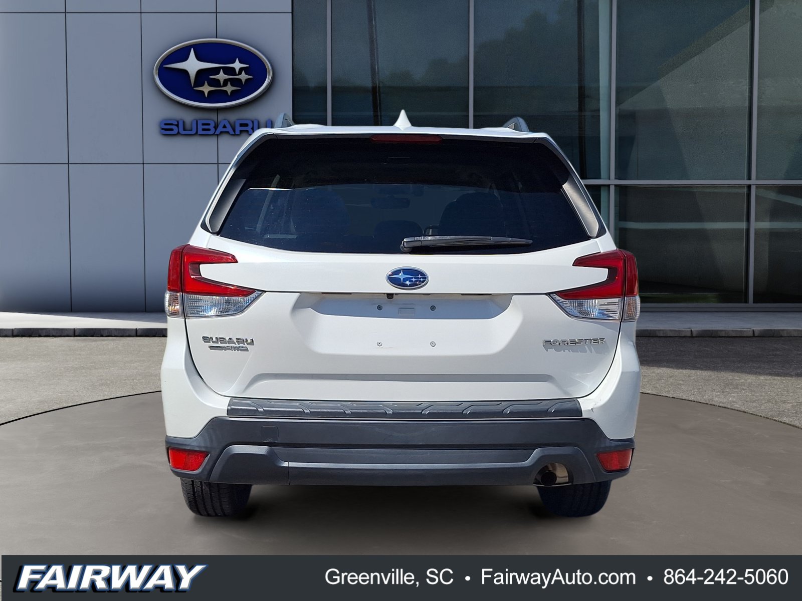 Used 2020 Subaru Forester Premium AWD/4WD image 6