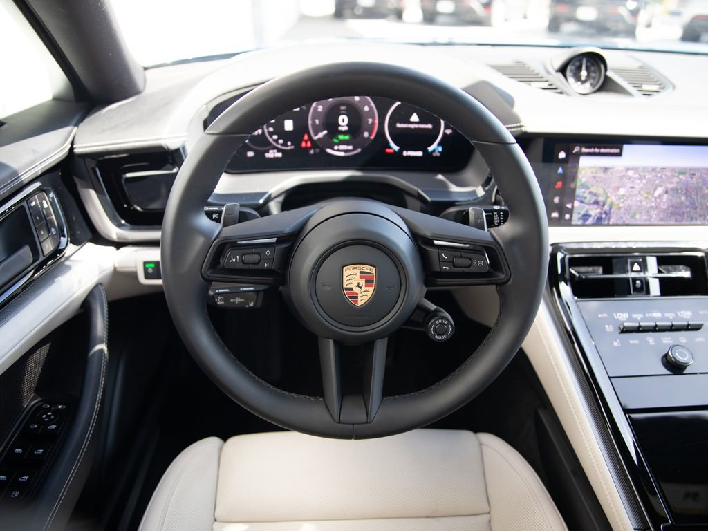 Certified 2025 Porsche Panamera 4S image 15