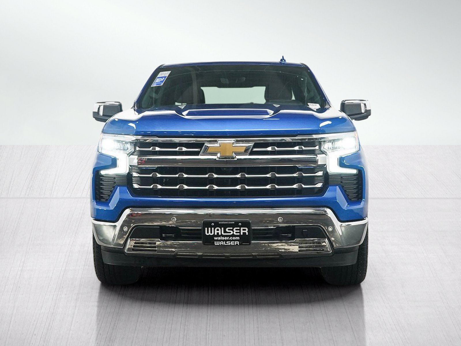 Used 2022 Chevrolet Silverado 1500 LTZ w/ Technology Package AWD/4WD image 8