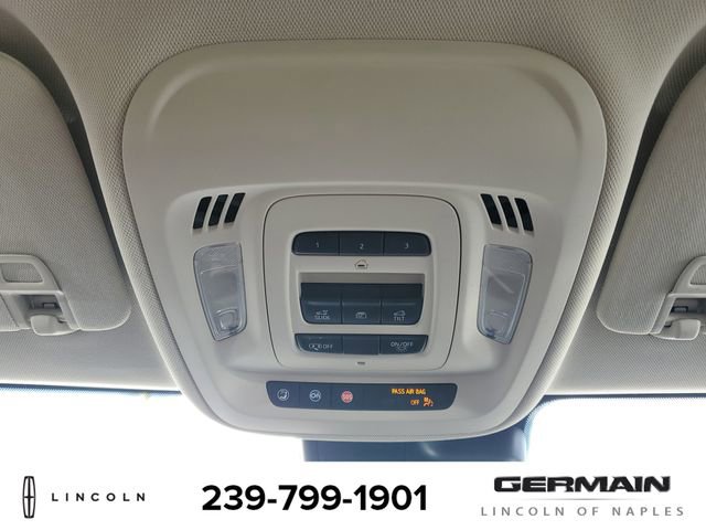 Used 2021 Buick Envision Avenir w/ Technology Package II image 35