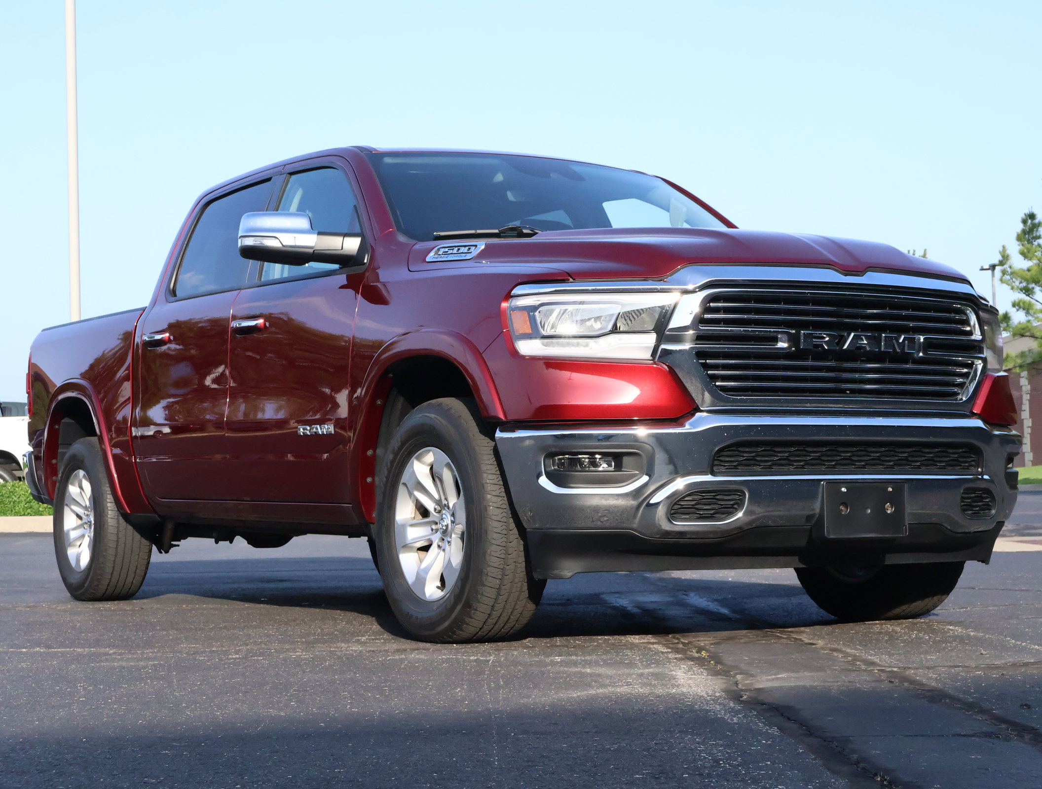 Used 2022 RAM 1500 Laramie AWD/4WD video 1