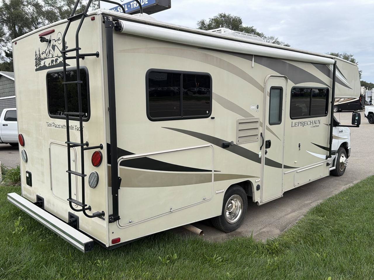 Used 2018 Ford E-350 and Econoline 350 Super Duty w/ Motorhome Prep Package RWD image 5