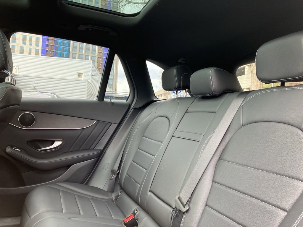 Used 2022 Mercedes-Benz GLC 300 4MATIC w/ AMG Line image 17