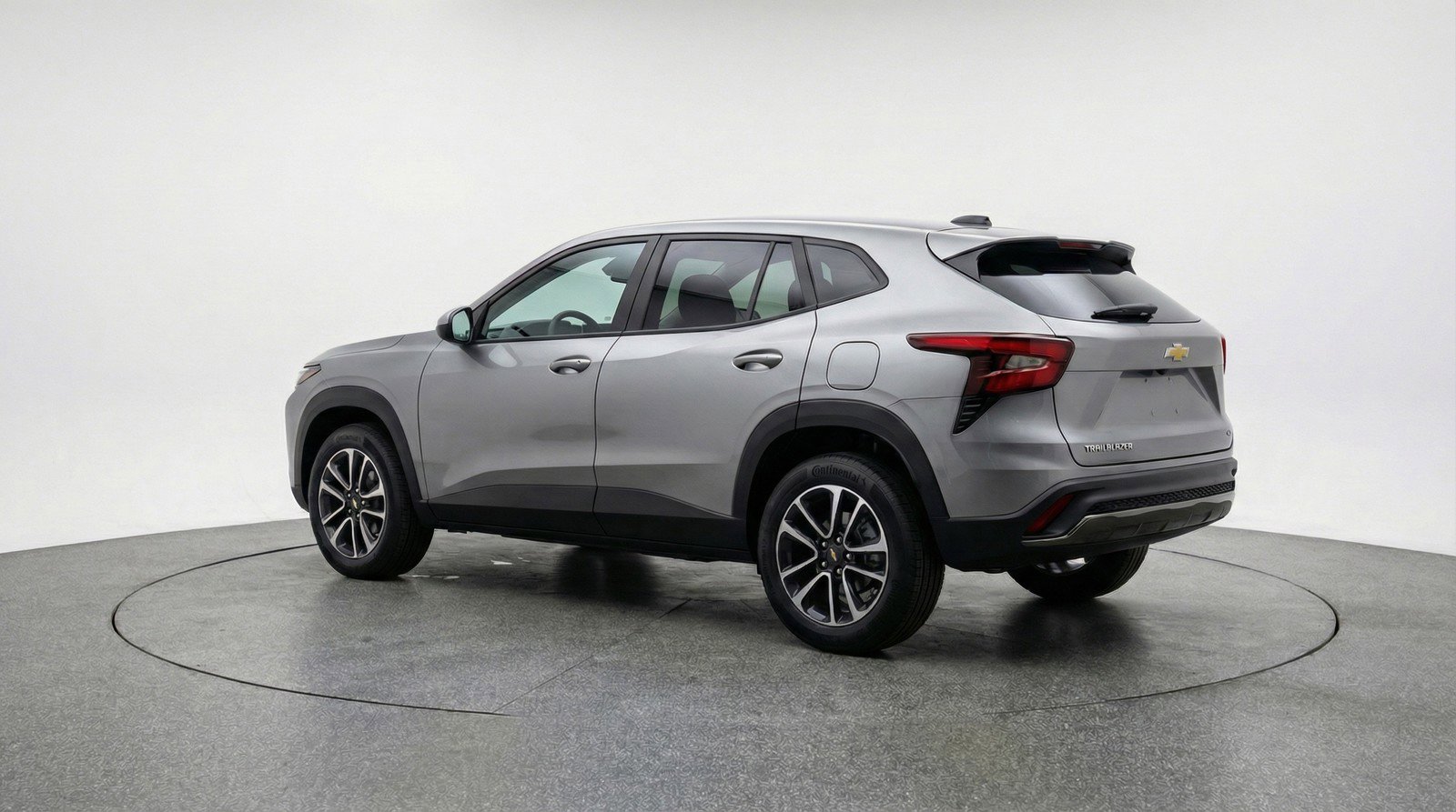 Used 2025 Chevrolet TrailBlazer LT w/ Driver Confidence Package image 6