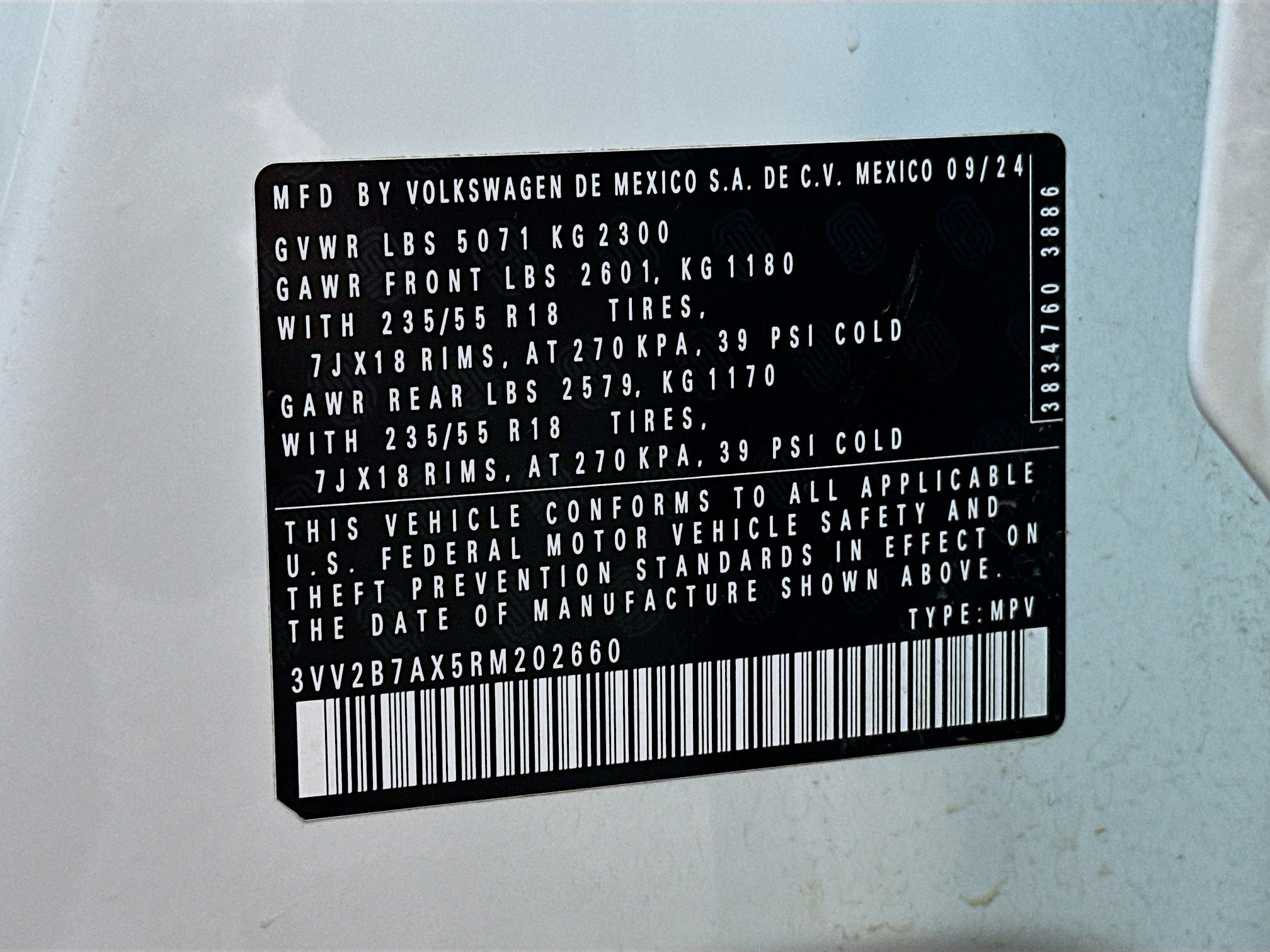 Used 2024 Volkswagen Tiguan Wolfsburg Edition image 29