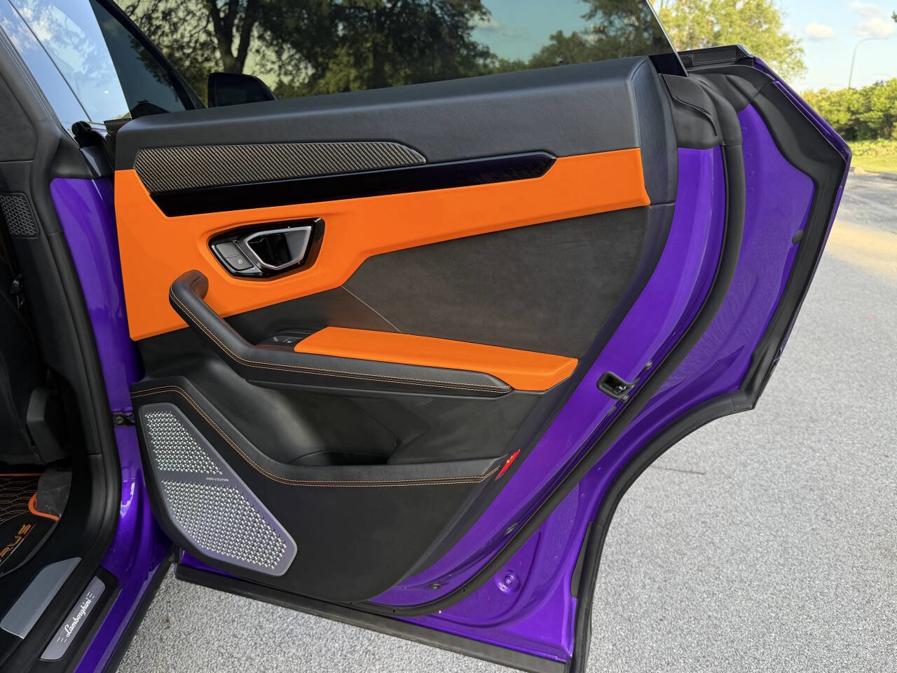 Used 2022 Lamborghini Urus image 43