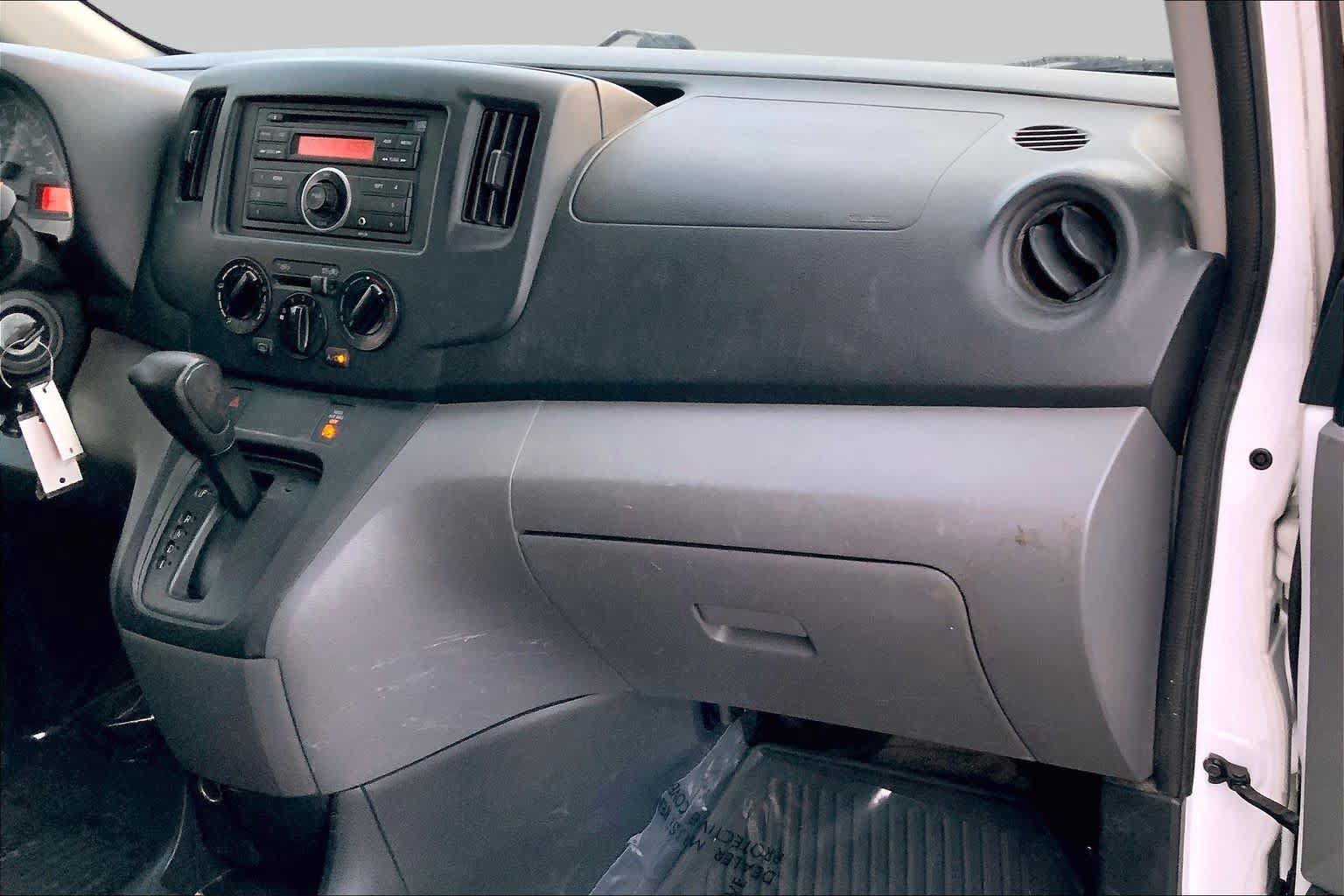 Used 2015 Nissan NV200 S w/ Cruise Control Package FWD image 16
