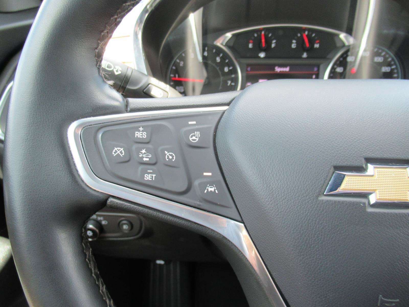 Used 2023 Chevrolet Equinox Premier FWD image 23