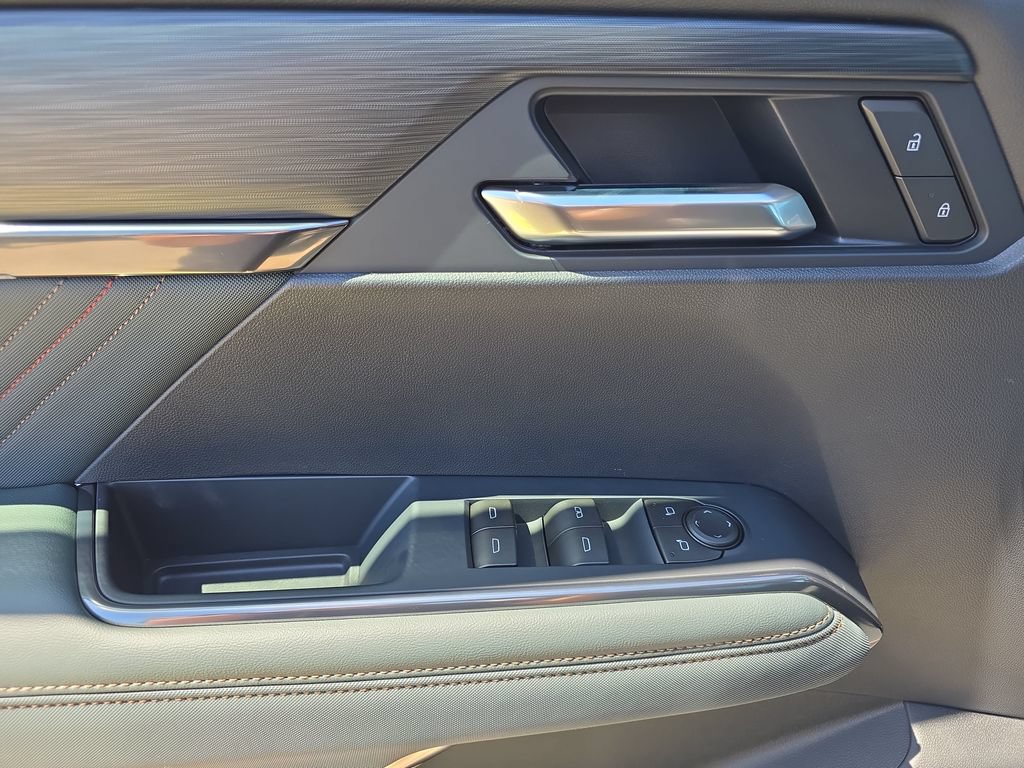New 2026 GMC Acadia AT4 w/ Luxury Package AWD/4WD image 29