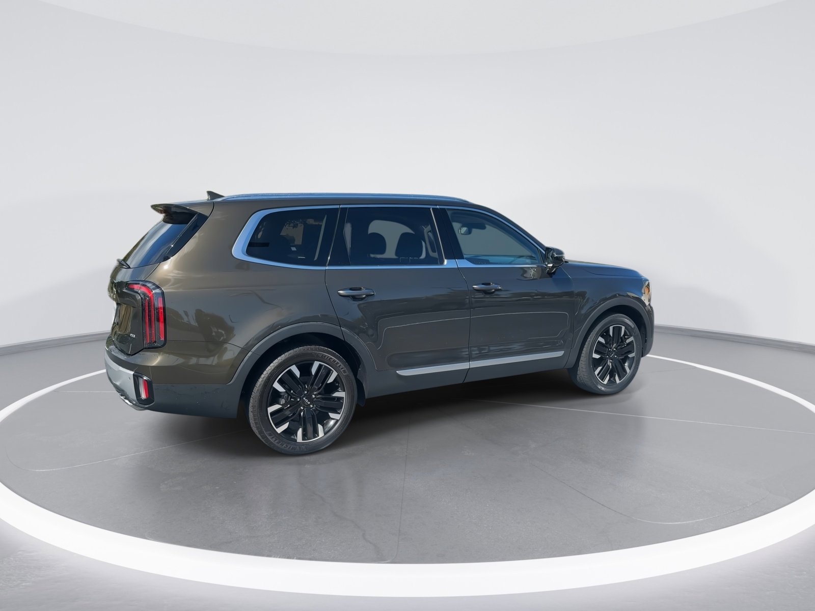 Used 2023 Kia Telluride SX AWD/4WD image 9
